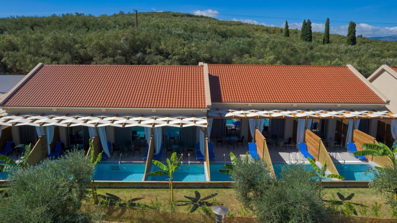 Kozanos Suites With Private Pool Amoudi Exterior photo