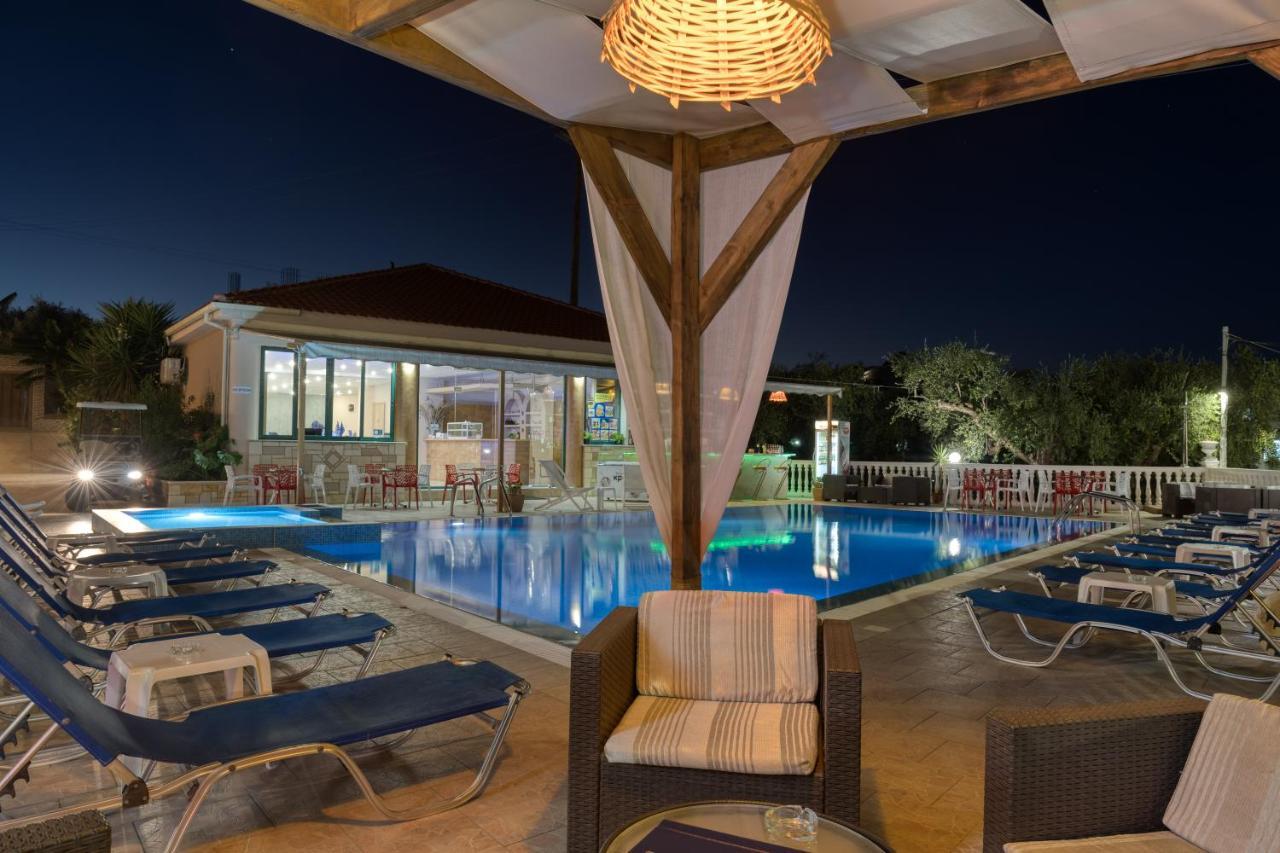 Kozanos Suites With Private Pool Amoudi Exterior photo